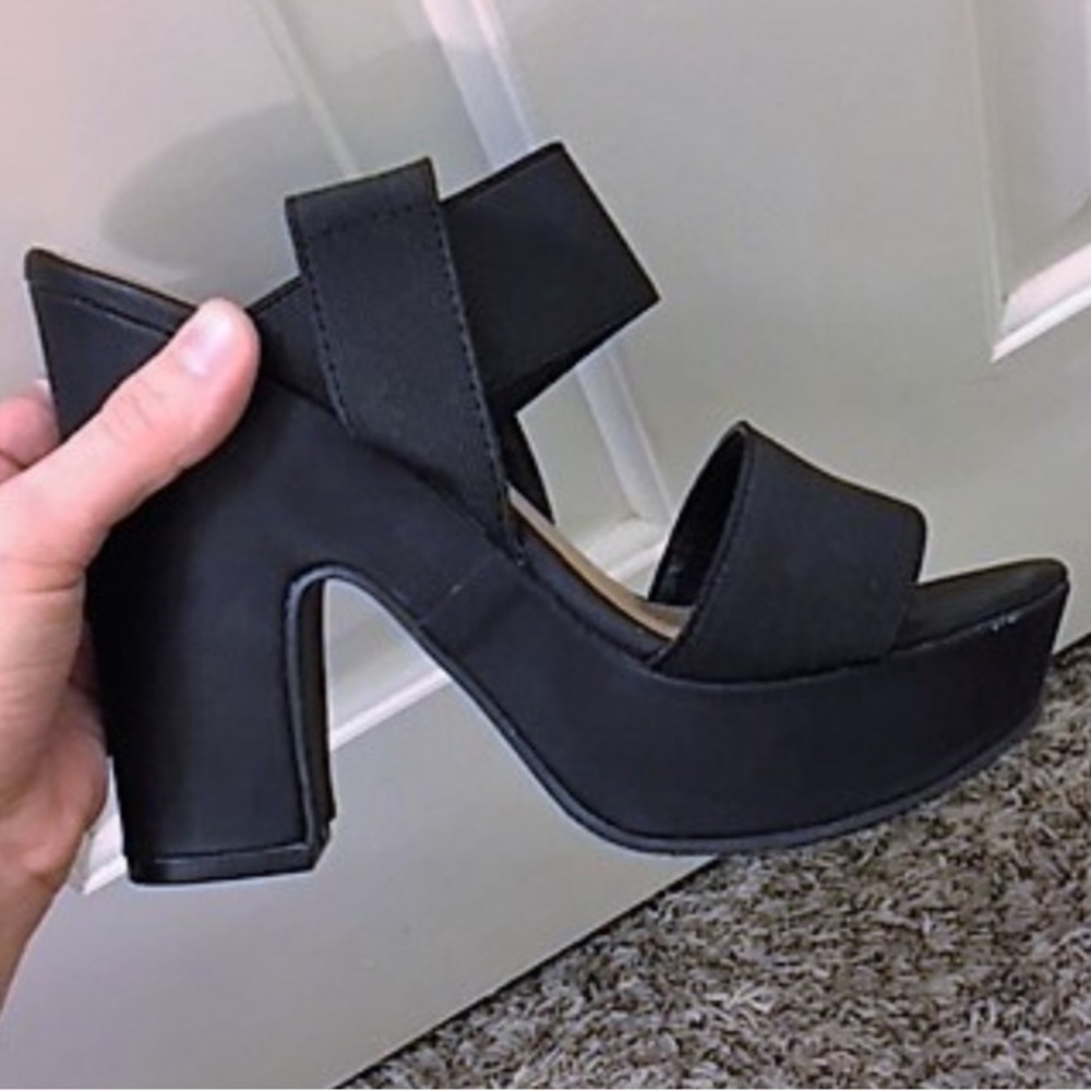 Black Chunky Heels